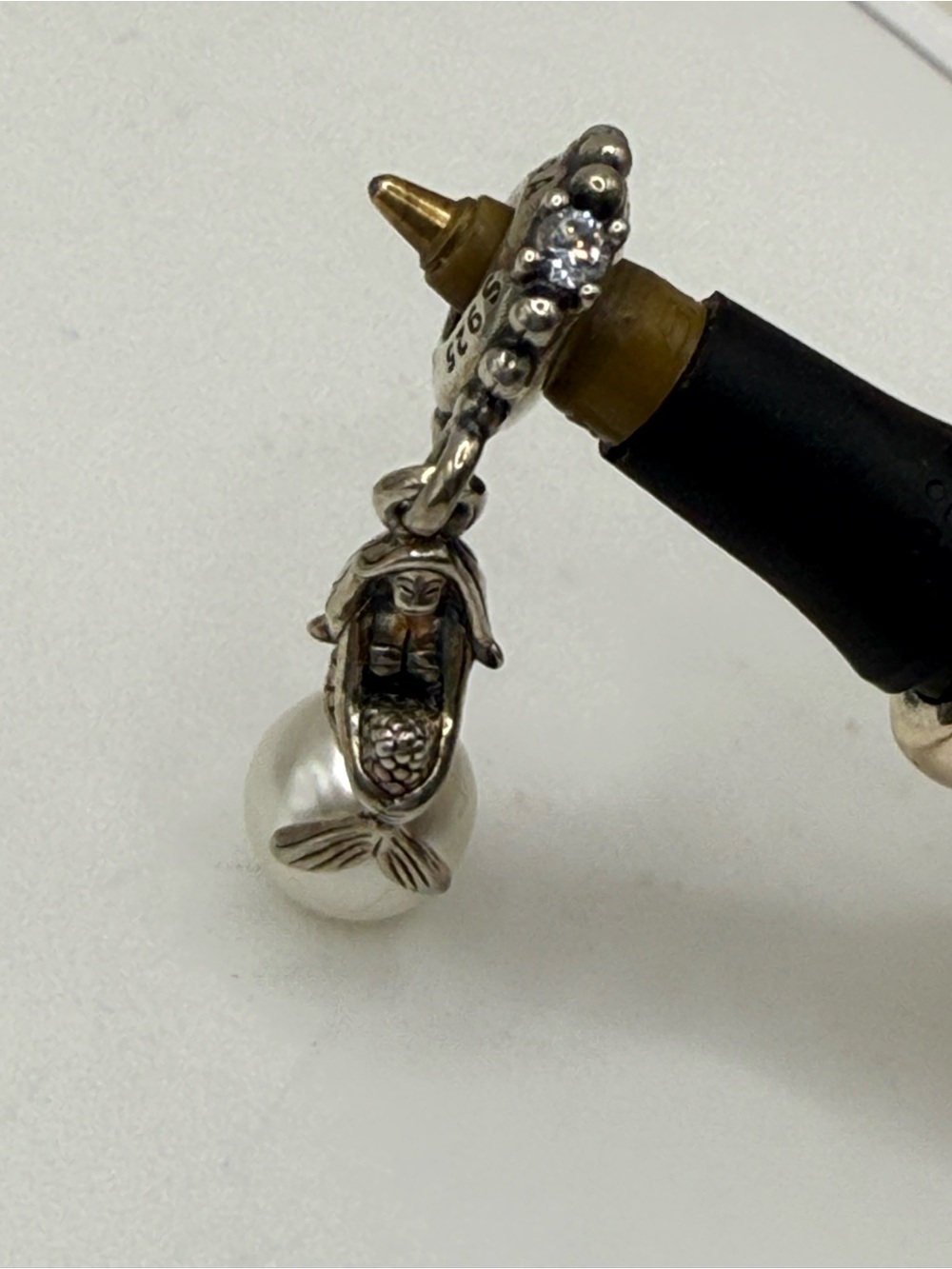 Pandora for Disney Elegant “Ariel” as a Mermaid resting on a beautiful Pearl!
